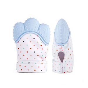 Kidglove, rukavička, ktorá masíruje svrbiace ďasná a chráni pršteky